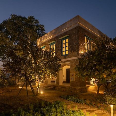 Lohonostays Library Sadhrana Bagh Gurgaon Extérieur photo